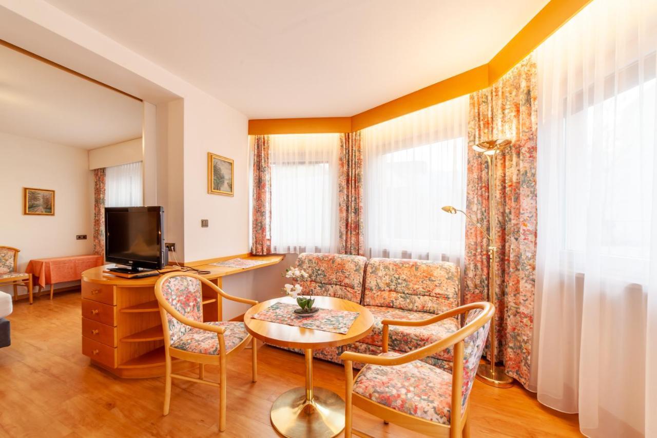 Fruehstuecks-Hotel Olympia Τιρόλο Εξωτερικό φωτογραφία